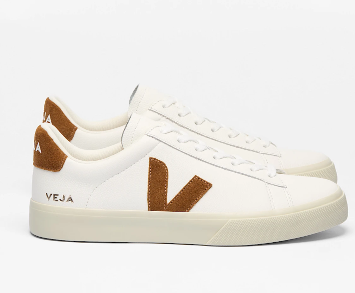 Zapatillas Veja campo blanco camel